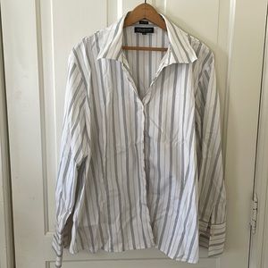 Women’s pinstripe dress shirt size 22